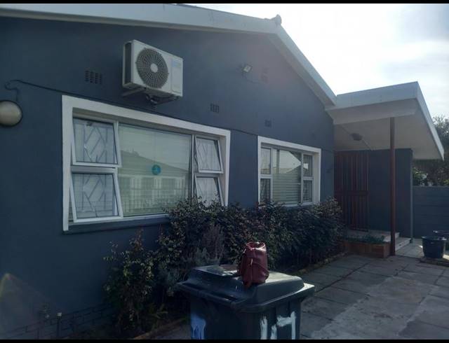 4 BEDROOM HOUSE FOR SALE IN TOWNSEND ESTATE